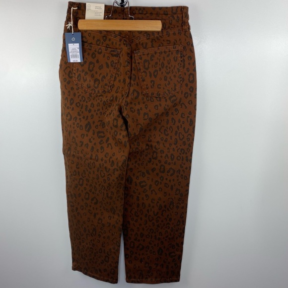 NWT UNIVERSAL THREAD Super High Rise Vintage Straight Leopard Jeans - Picture 6 of 16